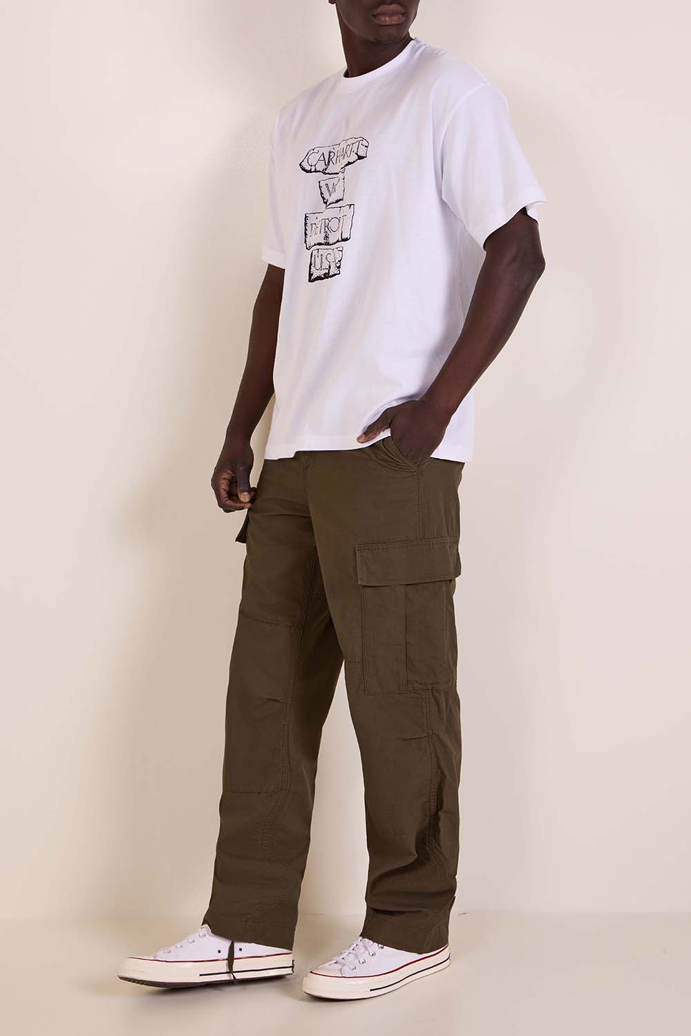 חולצת טי בגזרה משוחררת